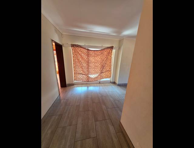 4 BEDROOM HOUSE TO LET IN VAALPARK
